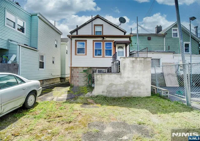Photo 2 of Single family home for sale at 515 Monroe St, Orange, NJ 07050 | MLS# 26036702 | Listing updated on 2026-10-14