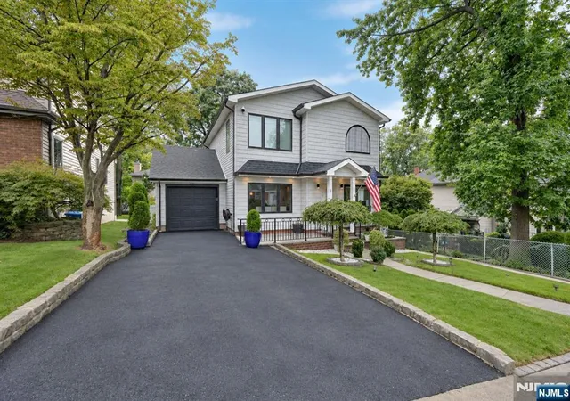 Photo 1 of Sale Pending at 690 Ray Ave, Ridgefield, NJ 07657 | MLS# 26036714 | Listing updated on 2026-10-14
