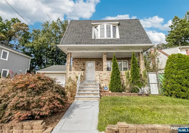 Photo 1 of Sale Pending at 113 Willow St, Elmwood Park, NJ 07407 | MLS# 26036720 | Listing updated on 2026-10-16