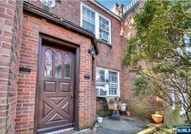 Photo 1 of Condo for sale at 185 E Palisade Ave #D6B, Englewood, NJ 07631 | MLS# 26036881 | Listing updated on 2026-10-04