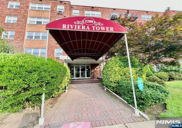 Condo for sale at 2200 Center Ave #E7, Fort Lee, NJ 07024 | MLS# 26036906