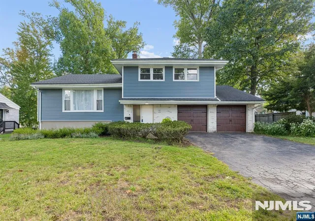 Single family home for sale at 193 New York Ave, Dumont, NJ 07628 | MLS# 26036957