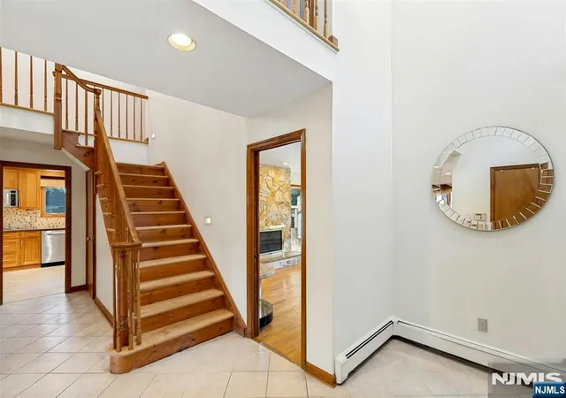 Photo 3 of Single family home for sale at 40 12 Kilada Ct, Fair Lawn, NJ 07410 | MLS# 26036962 | Listing updated on 2026-10-13
