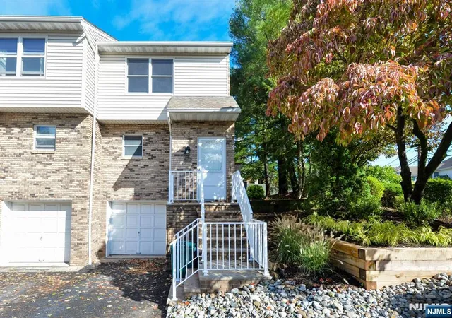 Photo 2 of Sale Pending at 256 Washington Ave, Dumont, NJ 07628 | MLS# 26036996 | Listing updated on 2026-10-12
