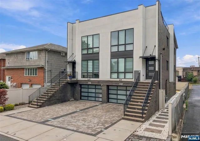 Listing Photo 5 - Condo for sale in building located at 209 Wayne Ave, Cliffside Park, NJ 07010 - Unit #A