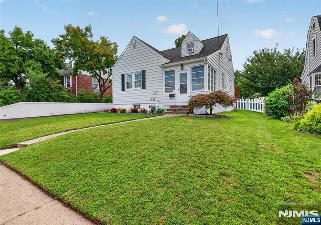 Photo 1 of Single family home for sale at 10-08 Campbell Rd, Fair Lawn, NJ 07410 | MLS# 26037100 | Listing updated on 2026-10-16