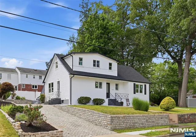 Photo 3 of Sale Pending at 768 Birch Ave, New Milford, NJ 07646 | MLS# 26037131 | Listing updated on 2026-10-14