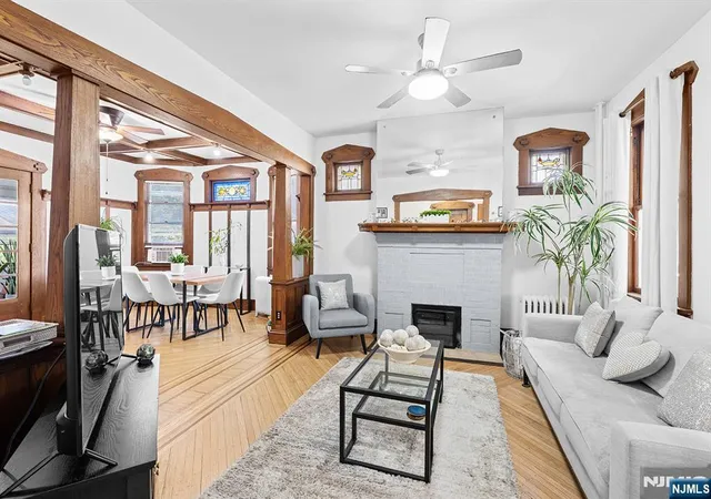 Photo 2 of Single family home for sale at 433 Stuyvesant Ave, Lyndhurst, NJ 07071 | MLS# 26037212 | Listing updated on 2026-10-13