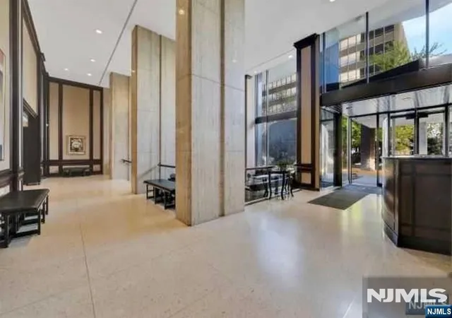 Photo 3 of Condo for sale at 2077 Center Ave #7J, Fort Lee, NJ 07024 | MLS# 26037295 | Listing updated on 2026-10-09