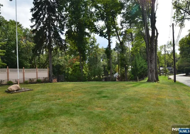 Photo 47 of Single family home for sale at 830 Circle Ave, Franklin Lakes, NJ 07417 | MLS# 26037398 | Listing updated on 2026-10-13