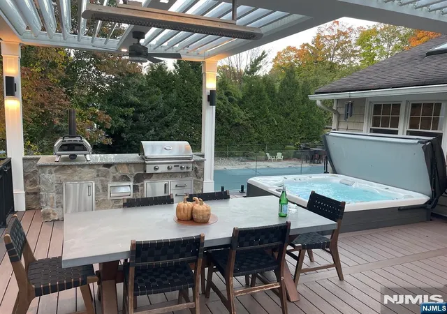 Photo 2 of Single family home for sale at 150 Airmont Ave, Mahwah, NJ 07430 | MLS# 26037483 | Listing updated on 2026-10-16