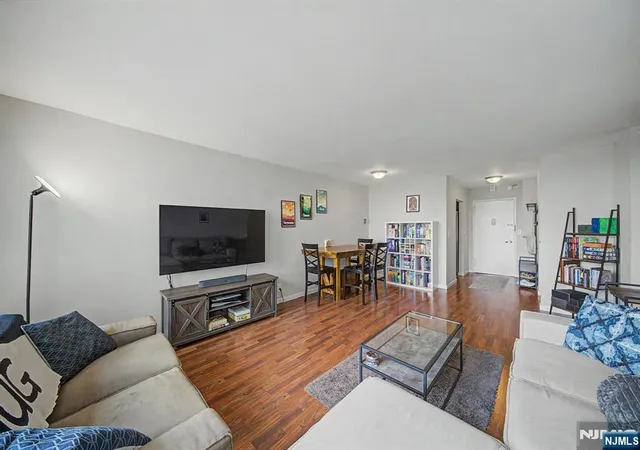 Photo 3 of Condo for sale at 2000 Linwood Ave #12N, Fort Lee, NJ 07024 | MLS# 26037487 | Listing updated on 2026-10-07