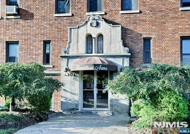 Photo 2 of Condo for sale at 303 Hamilton Pl #A4, Hackensack, NJ 07601 | MLS# 26037557 | Listing updated on 2026-10-11