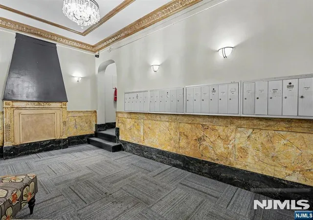 Listing Photo 5 - Condo for sale in building located at 303 Hamilton Pl, Hackensack, NJ 07601 - Unit #A4