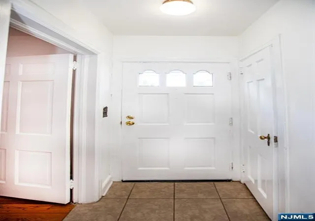 Photo 3 of Single family home for sale at 218 Hickory Ave, Bergenfield, NJ 07621 | MLS# 26037562 | Listing updated on 2026-10-28