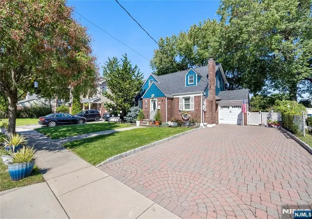 Photo 1 of Single family home for sale at 253 Birchwood Rd, New Milford, NJ 07646 | MLS# 26037590 | Listing updated on 2026-10-13