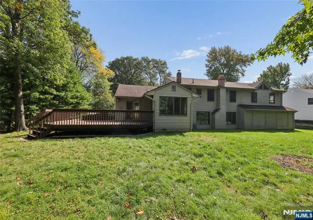 Photo 3 of Single family home for sale at 612 Floyd St, Englewood Cliffs, NJ 07632 | MLS# 26037612 | Listing updated on 2026-10-14