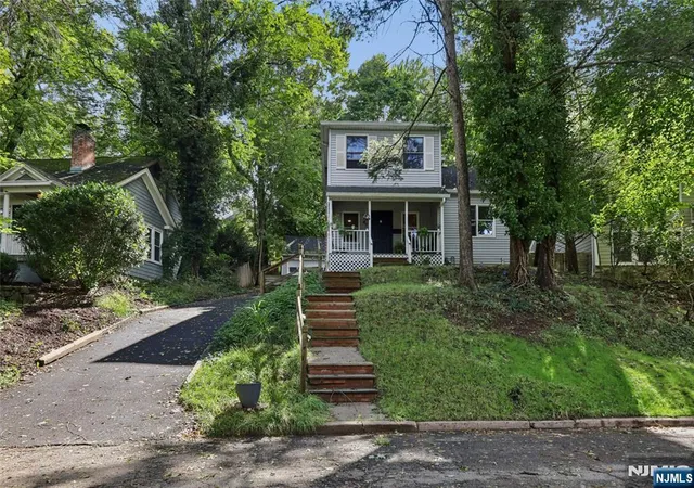 Single family home for sale at 6 Valley Pl, Tenafly, NJ 07670 | MLS# 26037635