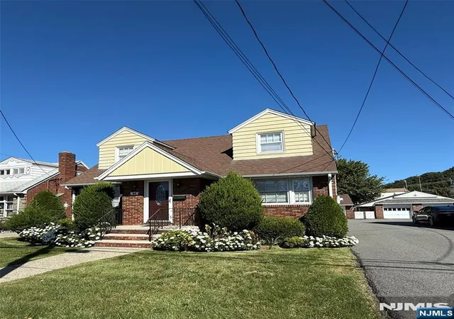 Photo 1 of Sale Pending at 89 Strong St, Wallington, NJ 07057 | MLS# 26037686 | Listing updated on 2026-10-27