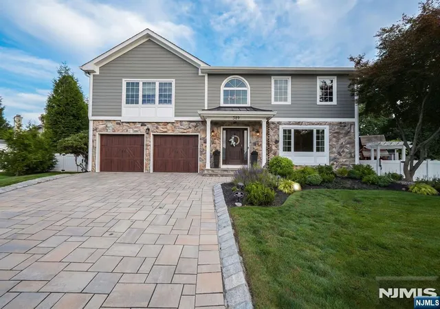Photo 2 of Single family home for sale at 398 James Woods Ct, New Milford, NJ 07646 | MLS# 26037732 | Listing updated on 2026-10-13