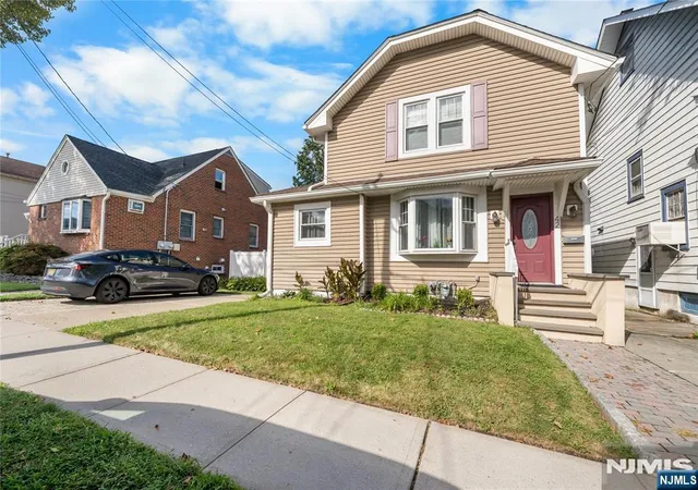 Photo 1 of Single family home for sale at 42 Arlington Blvd, North Arlington, NJ 07031 | MLS# 26037755 | Listing updated on 2026-10-14