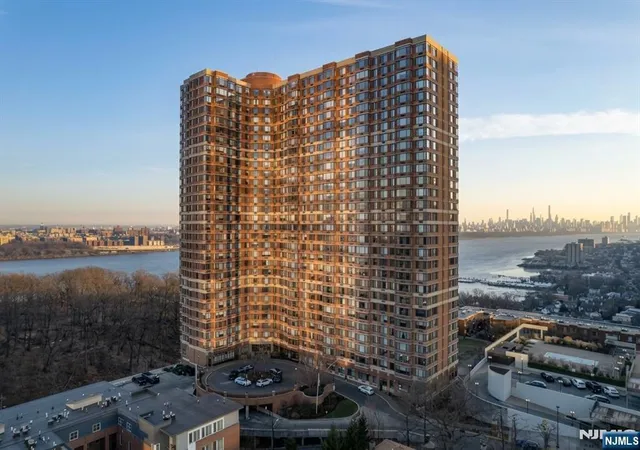 Photo 1 of Condo for sale at 100 Old Palisade Rd #1801, Fort Lee, NJ 07024 | MLS# 26037814 | Listing updated on 2026-10-05