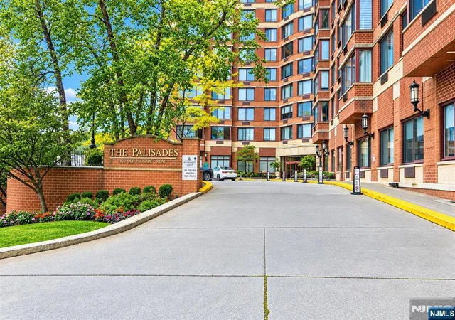Photo 2 of Condo for sale at 100 Old Palisade Rd #1801, Fort Lee, NJ 07024 | MLS# 26037814 | Listing updated on 2026-10-05