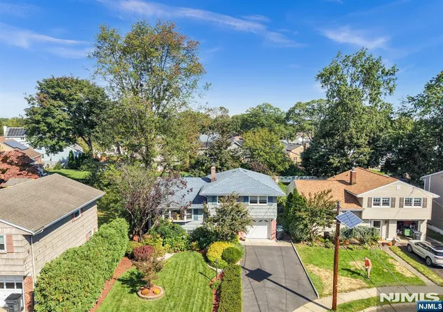 Photo 2 of Sale Pending at 19 Dalton Pl, Bergenfield, NJ 07621 | MLS# 26037845 | Listing updated on 2026-10-26
