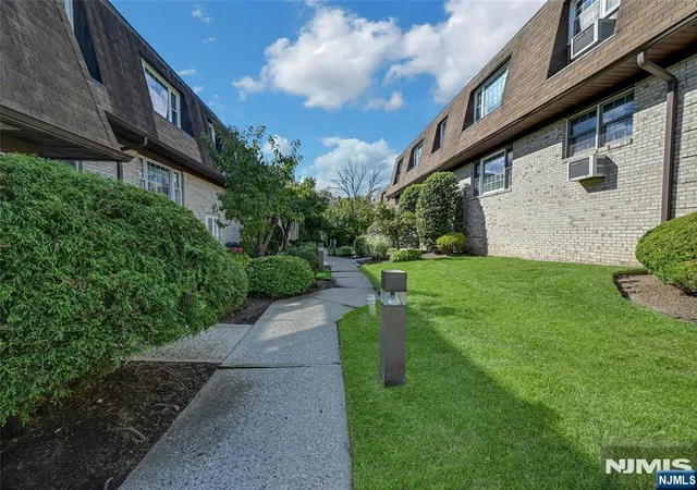 Photo 2 of Condo for sale at 180 S Washington Ave #B1, Bergenfield, NJ 07621 | MLS# 26037874 | Listing updated on 2026-10-12