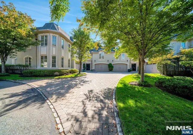 Townhouse for sale at 713 Bellaire Dr, Demarest, NJ 07627 | MLS# 26037909