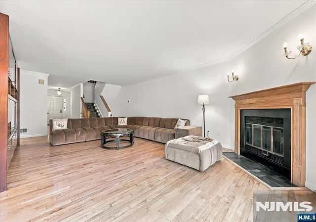 Photo 3 of Townhouse for sale at 173 Winchester Ct #173E, Twp Of Washington, NJ 07676 | MLS# 26037989 | Listing updated on 2026-10-14