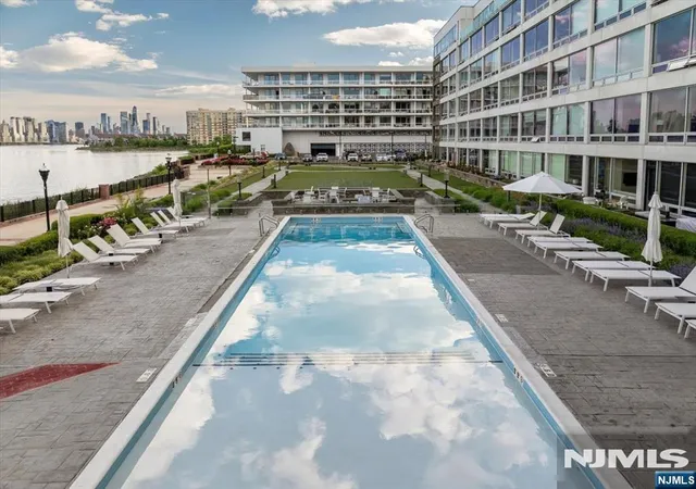 Photo 1 of Condo for sale at 9 Somerset Ln #118, Edgewater, NJ 07020 | MLS# 26037995 | Listing updated on 2026-10-27