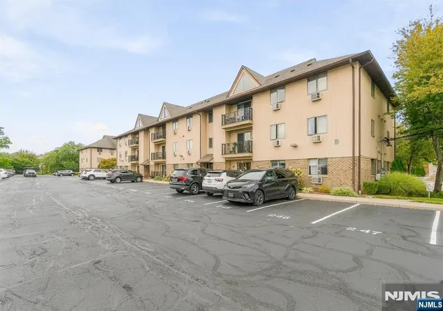 Photo 3 of Condo for sale at 651 Riverside #B15, Lyndhurst, NJ 07071 | MLS# 26038167 | Listing updated on 2026-10-13