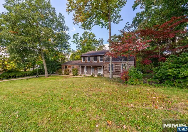Photo 2 of Single family home for sale at 195 Vreeland Rd, West Milford, NJ 07480 | MLS# 26038175 | Listing updated on 2026-10-15