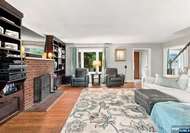 Photo 3 of Single family home for sale at 267 Lawrence Ave, Hasbrouck Heights, NJ 07604 | MLS# 26038199 | Listing updated on 2026-10-13