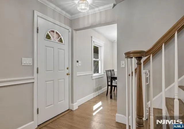 Photo 3 of Single family home for sale at 380 E Midland Ave, Paramus, NJ 07652 | MLS# 26038219 | Listing updated on 2026-10-13