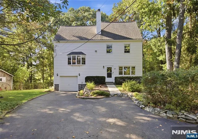 Photo 1 of Single family home for sale at 27 Hewitt Rd, West Milford, NJ 07421 | MLS# 26038247 | Listing updated on 2026-10-13