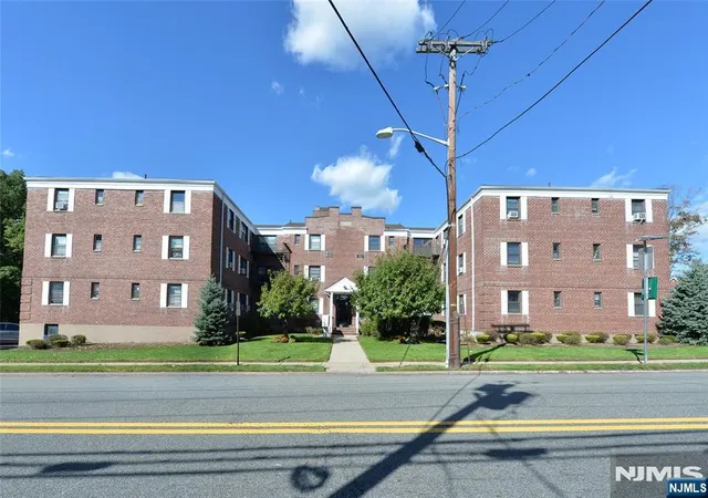 Photo 2 of Condo for sale at 241 Main St #3H, Bergenfield, NJ 07621 | MLS# 26038269 | Listing updated on 2026-10-09