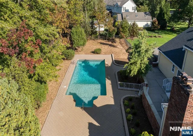 Photo 2 of Sale Pending at 25 Paddock Rd, Ho Ho Kus, NJ 07423 | MLS# 26038340 | Listing updated on 2026-10-19