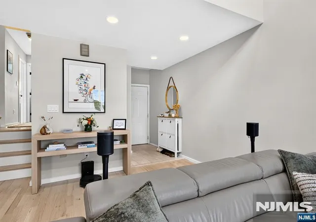 Listing Photo 5 - Condo for sale in building located at 569 Windsor Dr, Palisades Park, NJ 07650