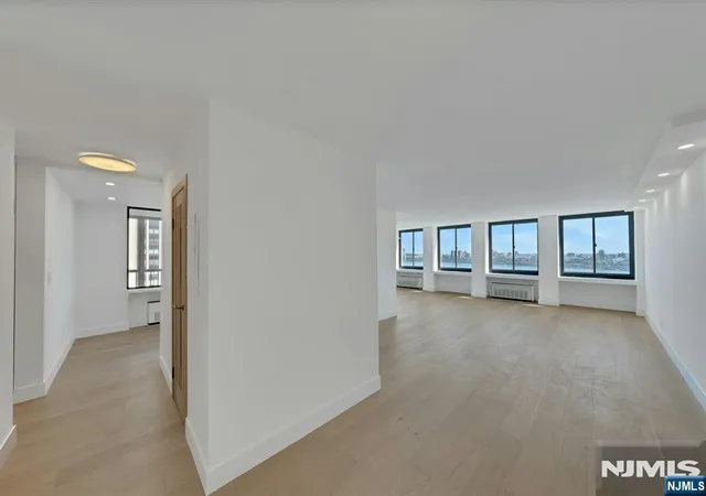 Listing Photo 1 - Condo for sale in building located at 300 Winston, Cliffside Park, NJ 07010 - Unit #1009