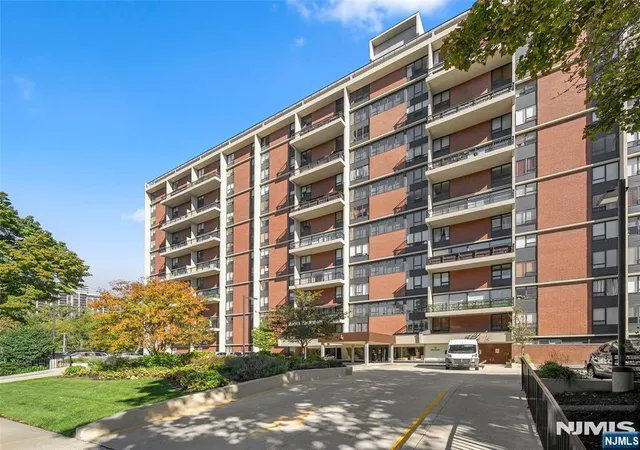 Condo for sale at 4 Horizon Rd #805, Fort Lee, NJ 07024 | MLS# 26038463