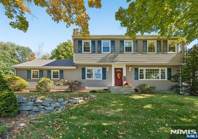 Photo 2 of Single family home for sale at 88 Vreeland Rd, West Milford, NJ 07480 | MLS# 26038508 | Listing updated on 2026-10-13