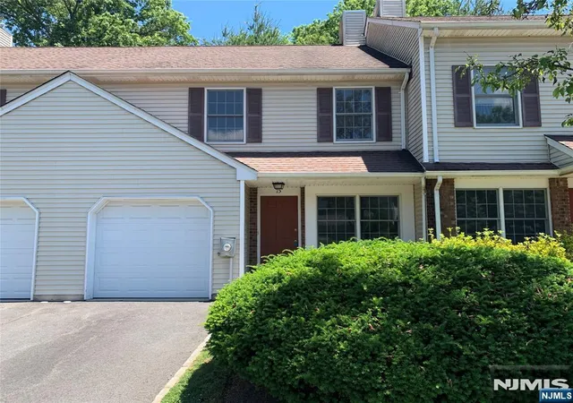 Photo 1 of Townhouse for sale at 15 Park View Pl, Fair Lawn, NJ 07410 | MLS# 26038774 | Listing updated on 2026-10-16