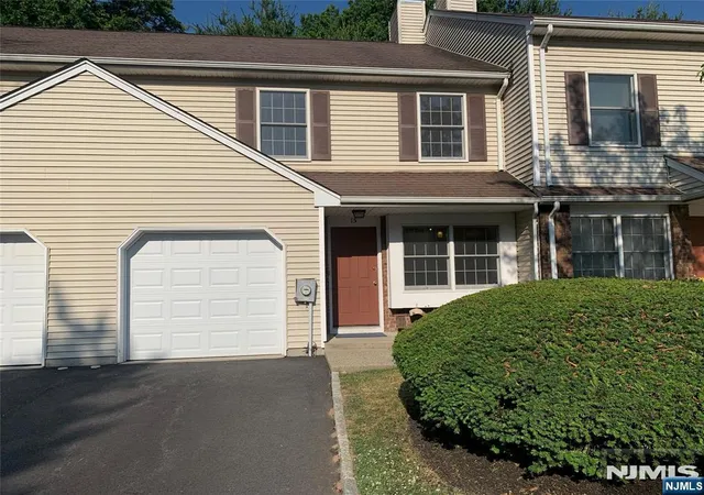 Photo 30 of Townhouse for sale at 15 Park View Pl, Fair Lawn, NJ 07410 | MLS# 26038774 | Listing updated on 2026-10-16
