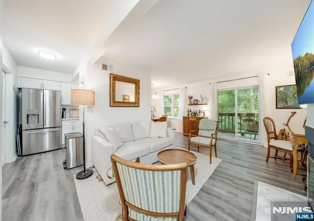 Listing Photo 1 - Condo for sale in building located at 34 Loantaka Wy, Madison, NJ 07940 - Unit #K