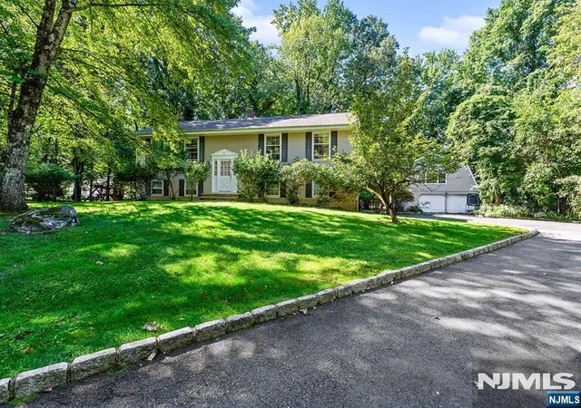 Photo 1 of Single family home for sale at 61 Charles St, Allendale, NJ 07401 | MLS# 26038857 | Listing updated on 2026-10-21