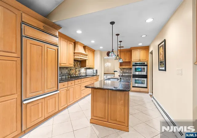Photo 4 of Single family home for sale at 61 Charles St, Allendale, NJ 07401 | MLS# 26038857 | Listing updated on 2026-10-21