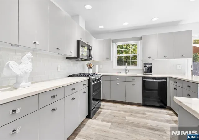 Photo 3 of Single family home for sale at 238 Saint Cloud Ave, West Orange, NJ 07052 | MLS# 26039023 | Listing updated on 2026-10-18