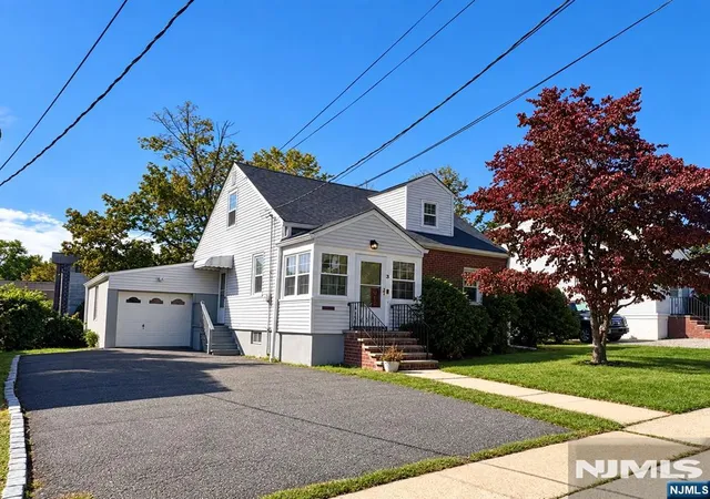 Photo 1 of Single family home for sale at 3 Hooper Ave, West Orange, NJ 07052 | MLS# 26039147 | Listing updated on 2026-10-18